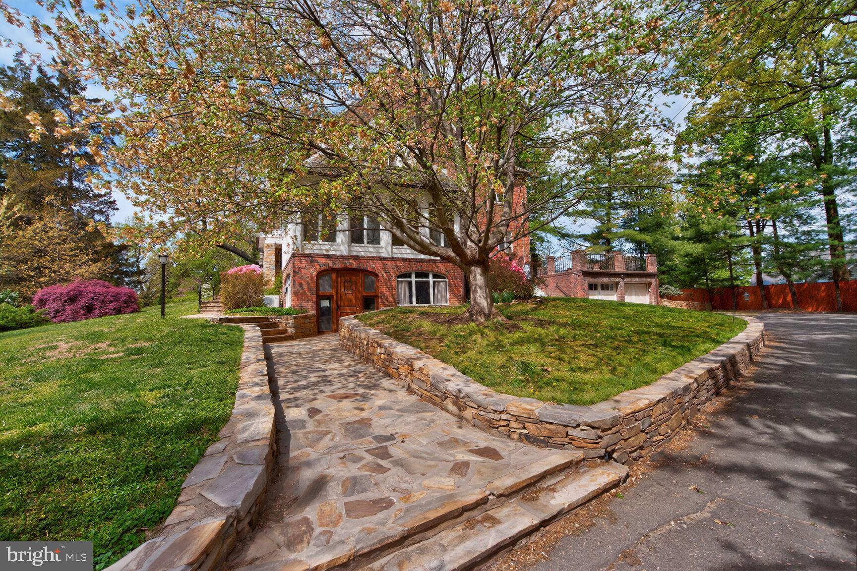 5553 Little Falls Road Arlington, VA 22207 - Photo 5 of 53 Front Walkway