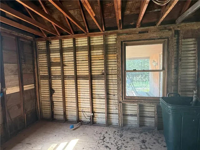 $90,000 | 201 South Inglewood Avenue, Coffeyville, KS 67337