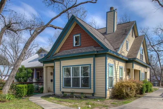 $3,500 | 4527 Avenue B, Unit A, Austin, TX 78751