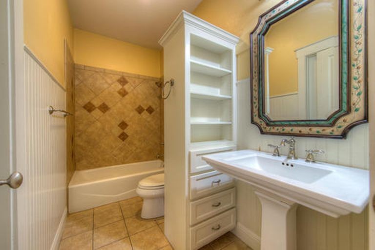 4527 Avenue B, Unit A Austin, TX 78751 - Photo 8 of 16