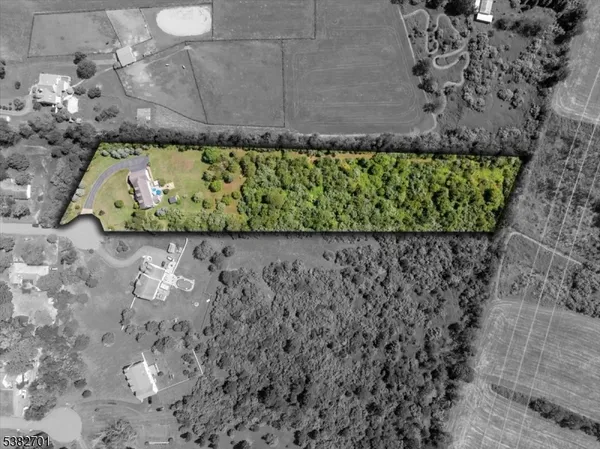 $850,000 | 15 Alaco Lane, Milford, NJ 08848