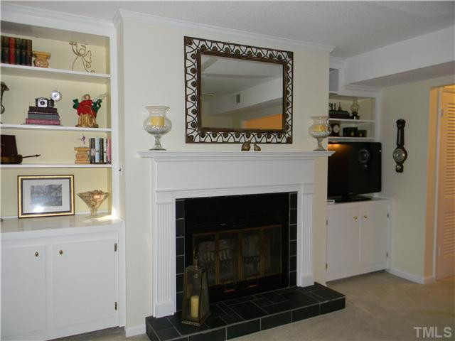 6365 New Market Way Raleigh, NC 27615 - Photo 5 of 20 Living Room