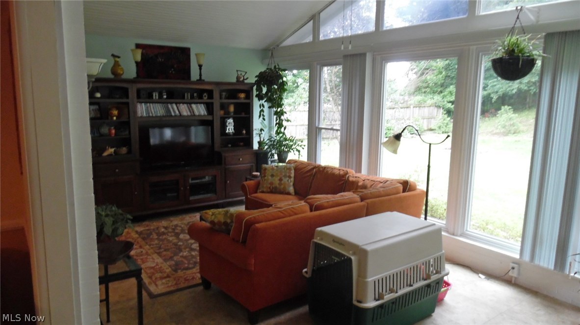 111 Robson Road Marietta, OH 45750 - Photo 2 of 12 Living Room