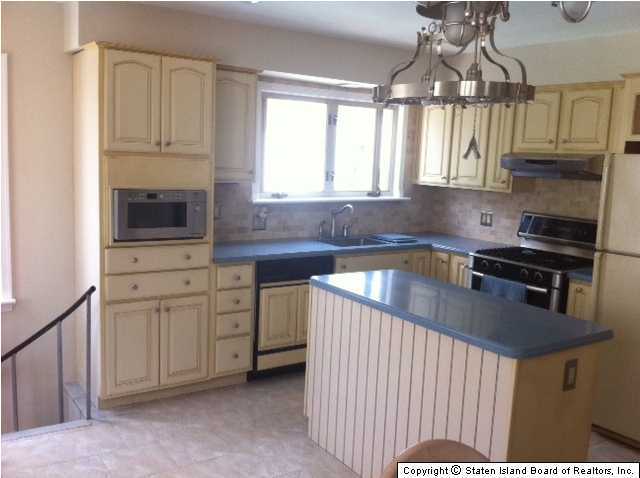 73 Green Valley Road Staten Island, NY 10312 - Photo 3 of 11 Additional Photo