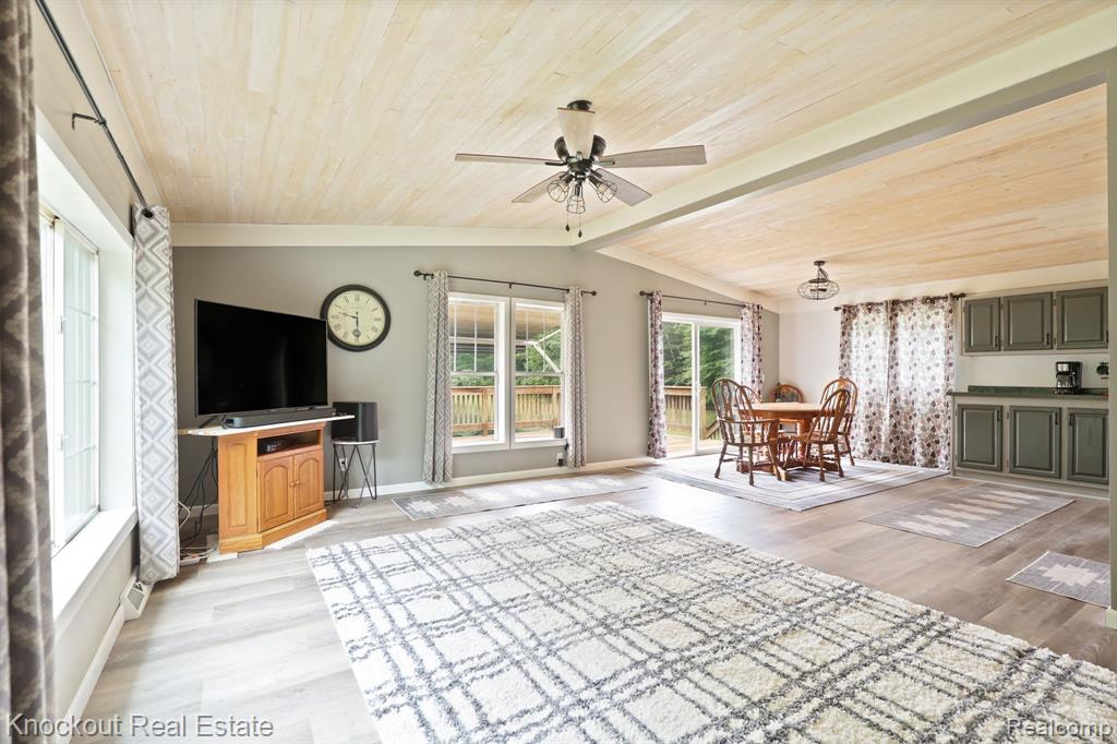 6275 Caine Road Vassar, MI 48768 - Photo 7 of 69