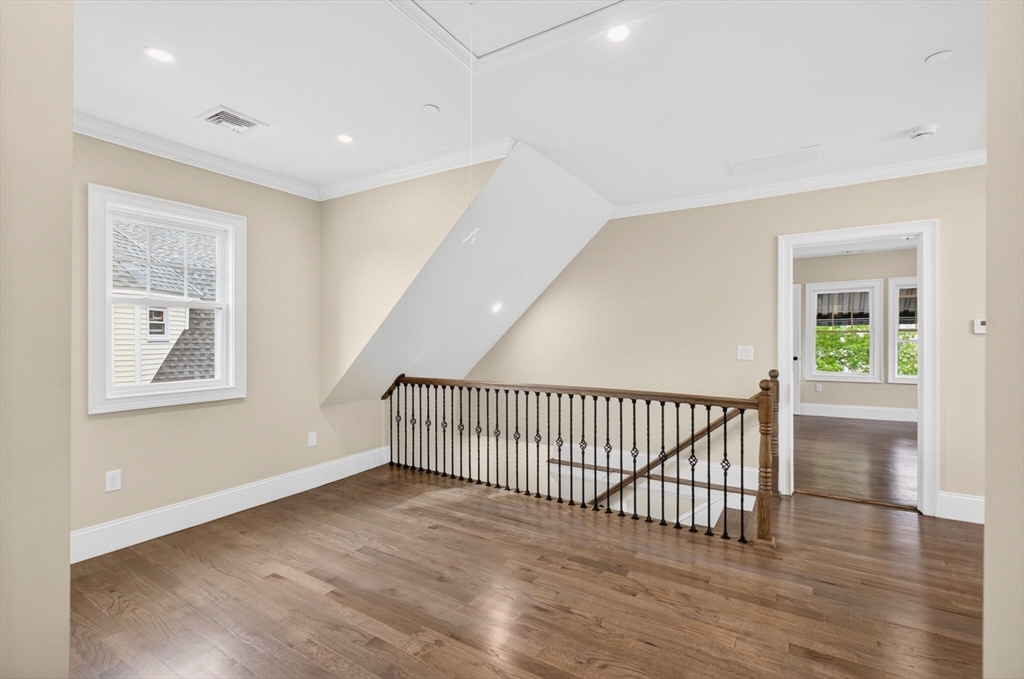 152 Washington Street, Unit 3 Boston, MA 02135 - Photo 5 of 22