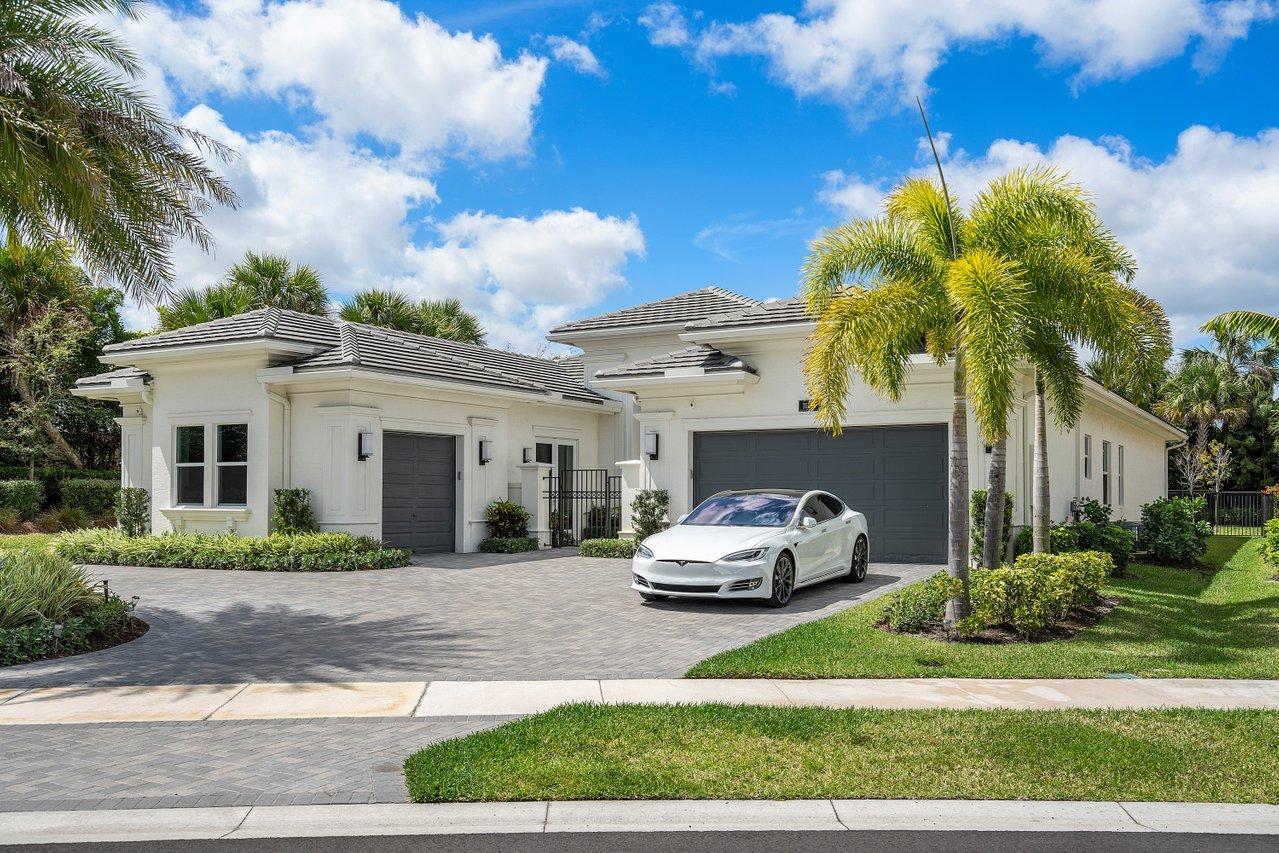 11792 Windy Forest Way Boca Raton, FL 33498 - Photo 5 of 63 003-11792WindyForestWay-BocaRaton-FL-334