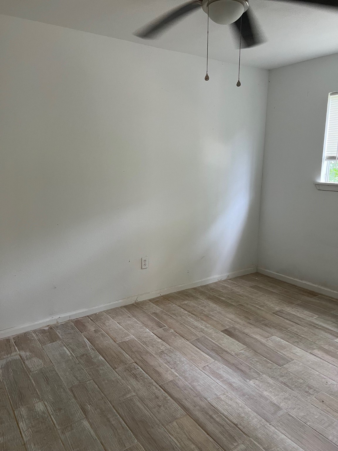 4242 10th Avenue Port Arthur, TX 77642 - Photo 12 of 13 a view of an empty room