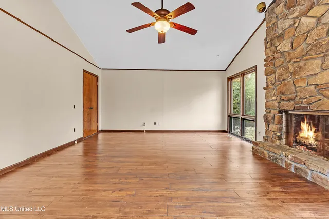 $319,000 | 8500 Lakeshore Drive, Walls, MS 38680