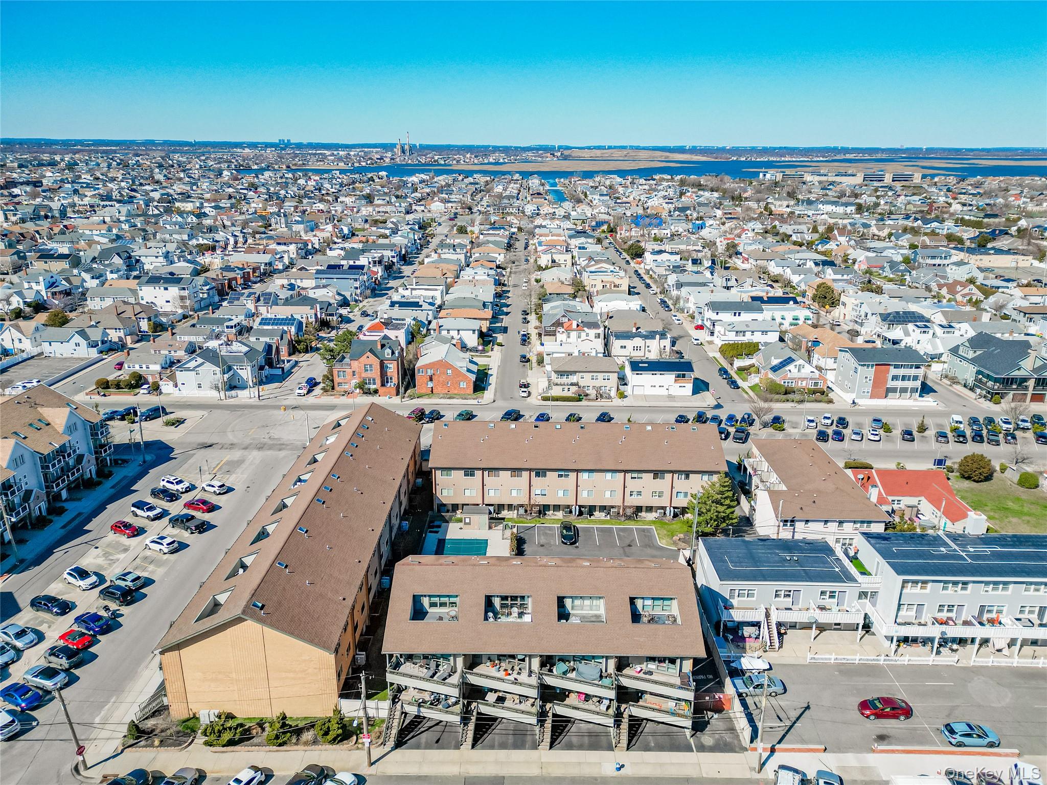 823 Shore Road, Unit 1 Long Beach, NY 11561 - Photo 4 of 31 Gallery Image 4