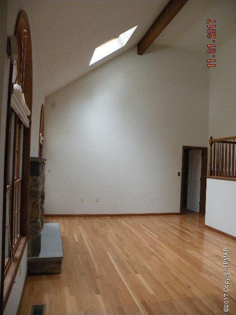 134 Cardinal Road Cresco, PA 18326 - Photo 3 of 17 DSCN2239