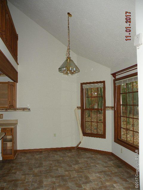 134 Cardinal Road Cresco, PA 18326 - Photo 4 of 17 DSCN2240