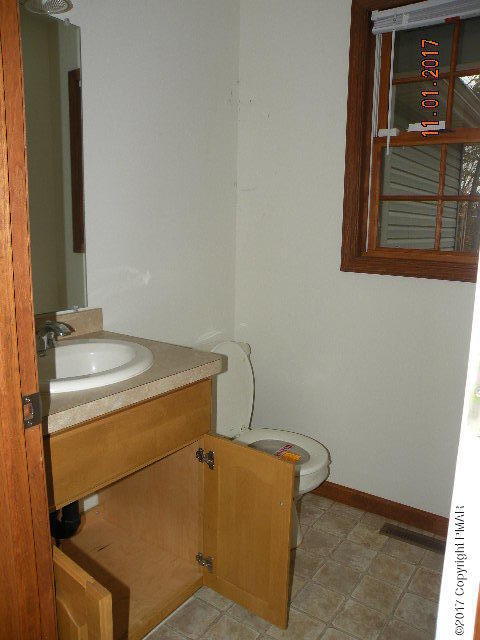 134 Cardinal Road Cresco, PA 18326 - Photo 9 of 17 DSCN2247
