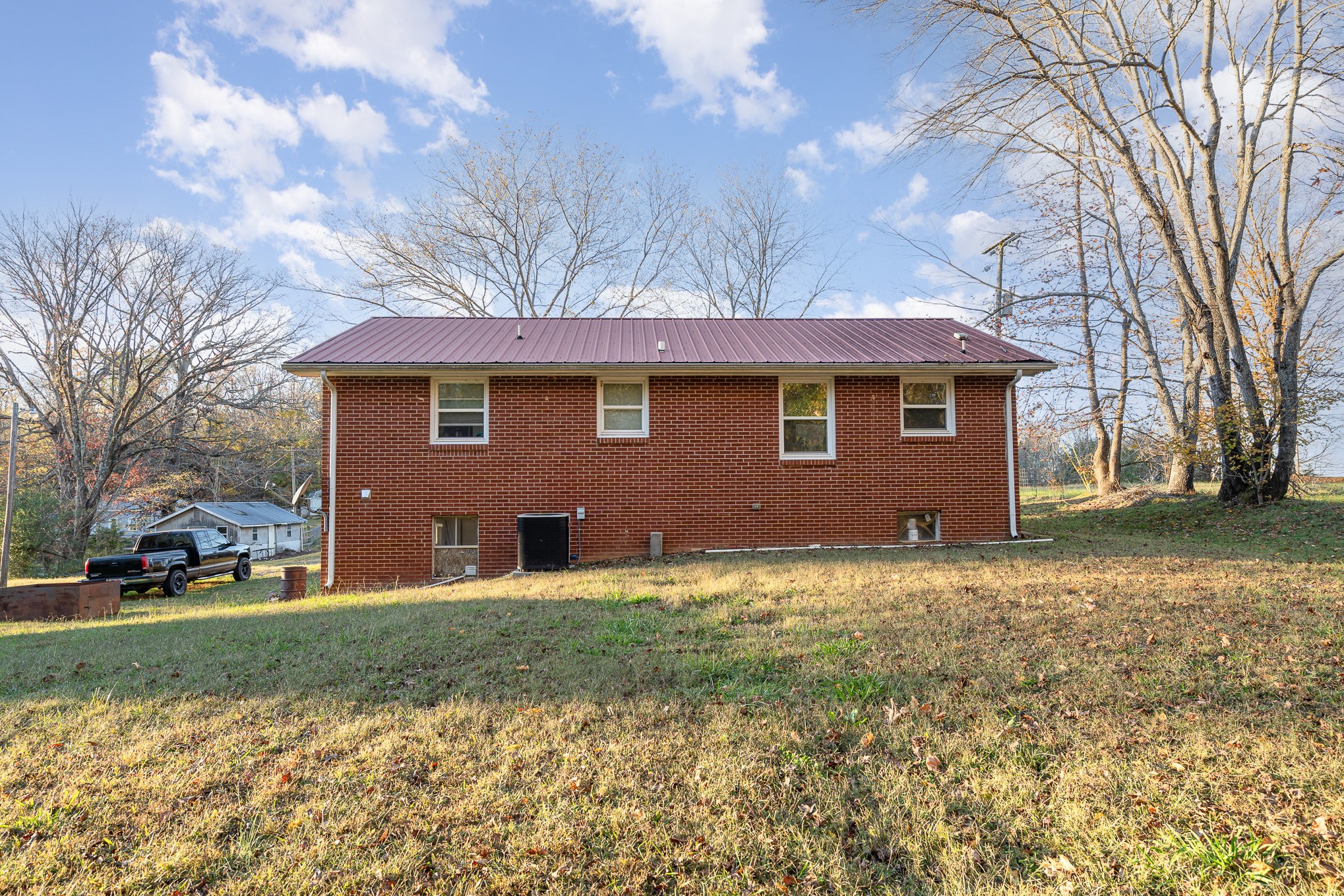 3166 North Hinton Road Clarksville, TN 37043 - Photo 20 of 25 Gallery Image 20