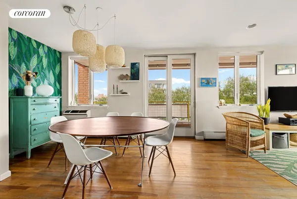 $925,000 | 811 5th Avenue, Unit 402 | Greenwood Heights