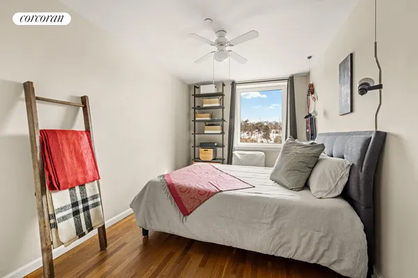 $925,000 | 811 5th Avenue, Unit 402 | Greenwood Heights
