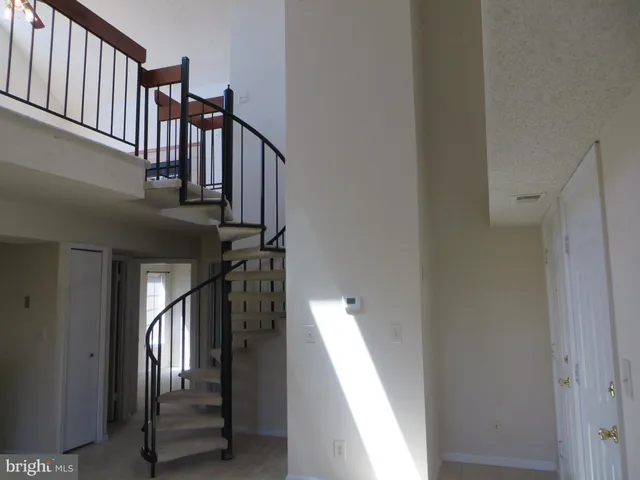 $2,295 | 6008 C Curtier Drive, Alexandria, VA 22310