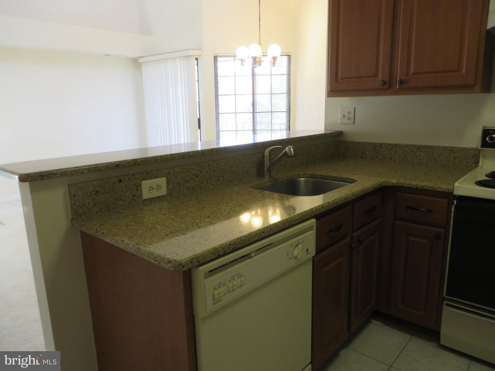 6008 C Curtier Drive Alexandria, VA 22310 - Photo 9 of 34