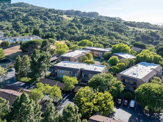 $1,995 | 5305 Ridgeview Circle, El Sobrante, CA 94803