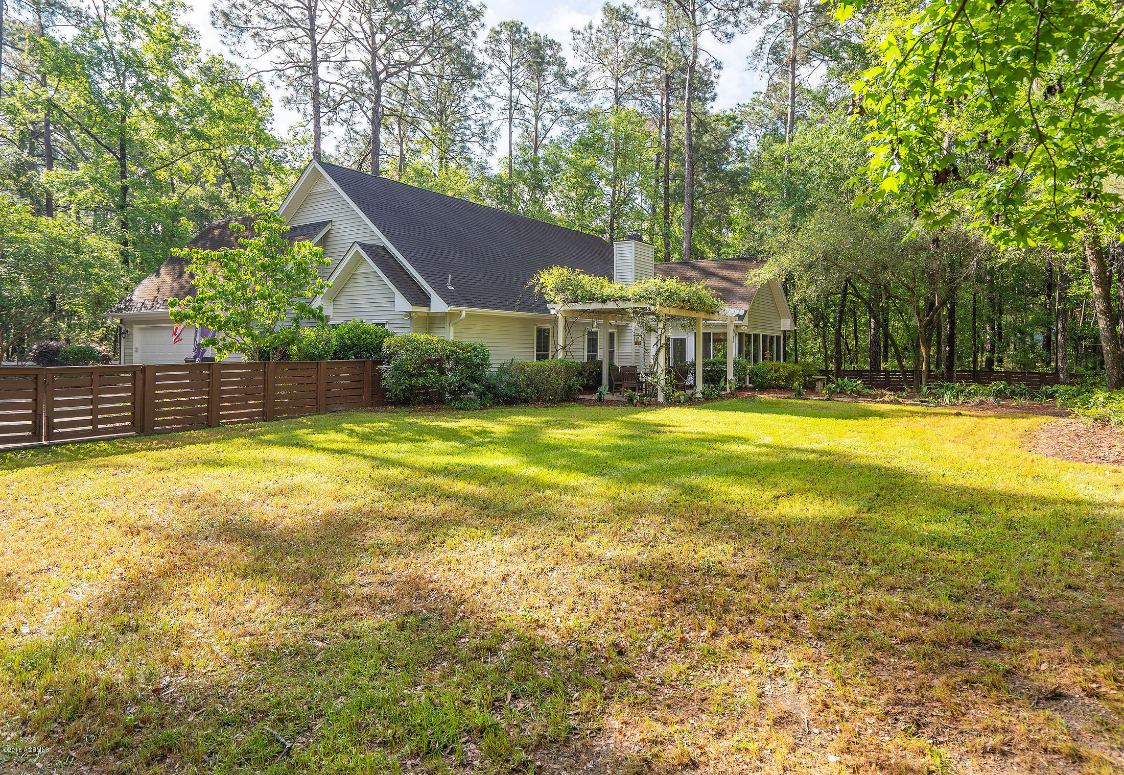 109 Middle Road Beaufort, SC 29907 - Photo 3 of 48 DSC00740-1