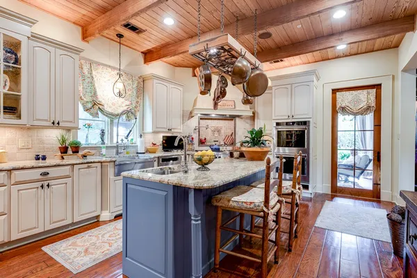 $459,900 | 109 Grove Place, Summit, MS 39666
