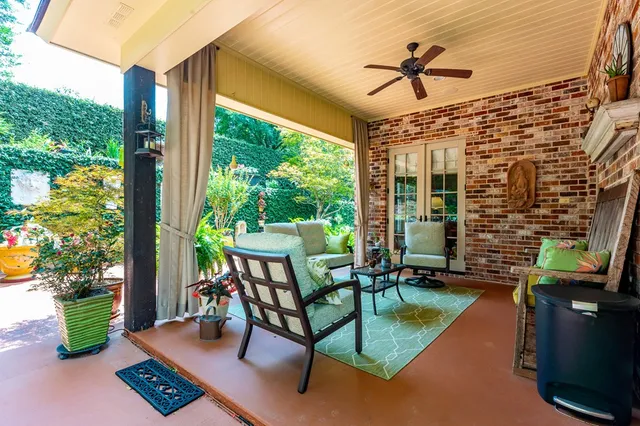 $475,000 | 109 Grove Place, Summit, MS 39666