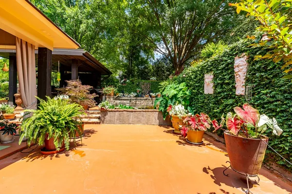 $459,900 | 109 Grove Place, Summit, MS 39666