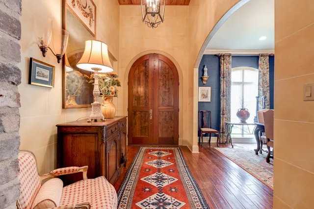 $475,000 | 109 Grove Place, Summit, MS 39666