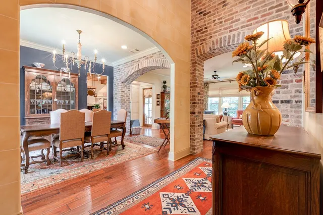 $475,000 | 109 Grove Place, Summit, MS 39666