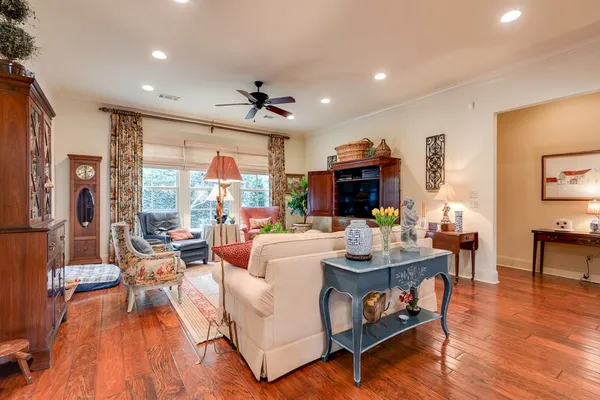 $459,900 | 109 Grove Place, Summit, MS 39666