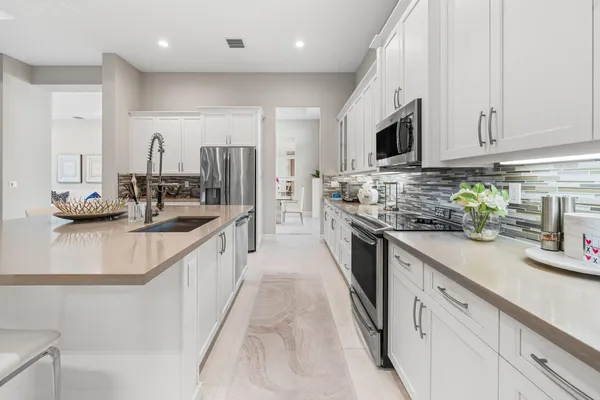 $10,000 | 12882 Granite Mountain Pass, Boynton Beach, FL 33473