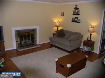 763 Amsterdam Road Mount Laurel, NJ 08054 - Photo 4 of 12 Family Room