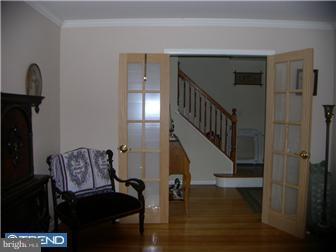 763 Amsterdam Road Mount Laurel, NJ 08054 - Photo 7 of 12 Living Room
