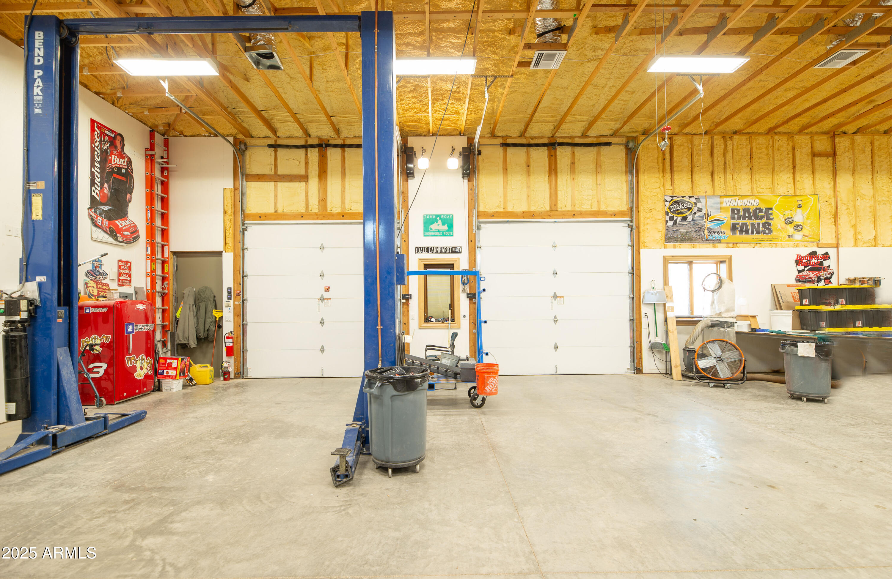 1532 North Roadrunner Road Apache Junction, AZ 85119 - Photo 24 of 51 Interior Garage