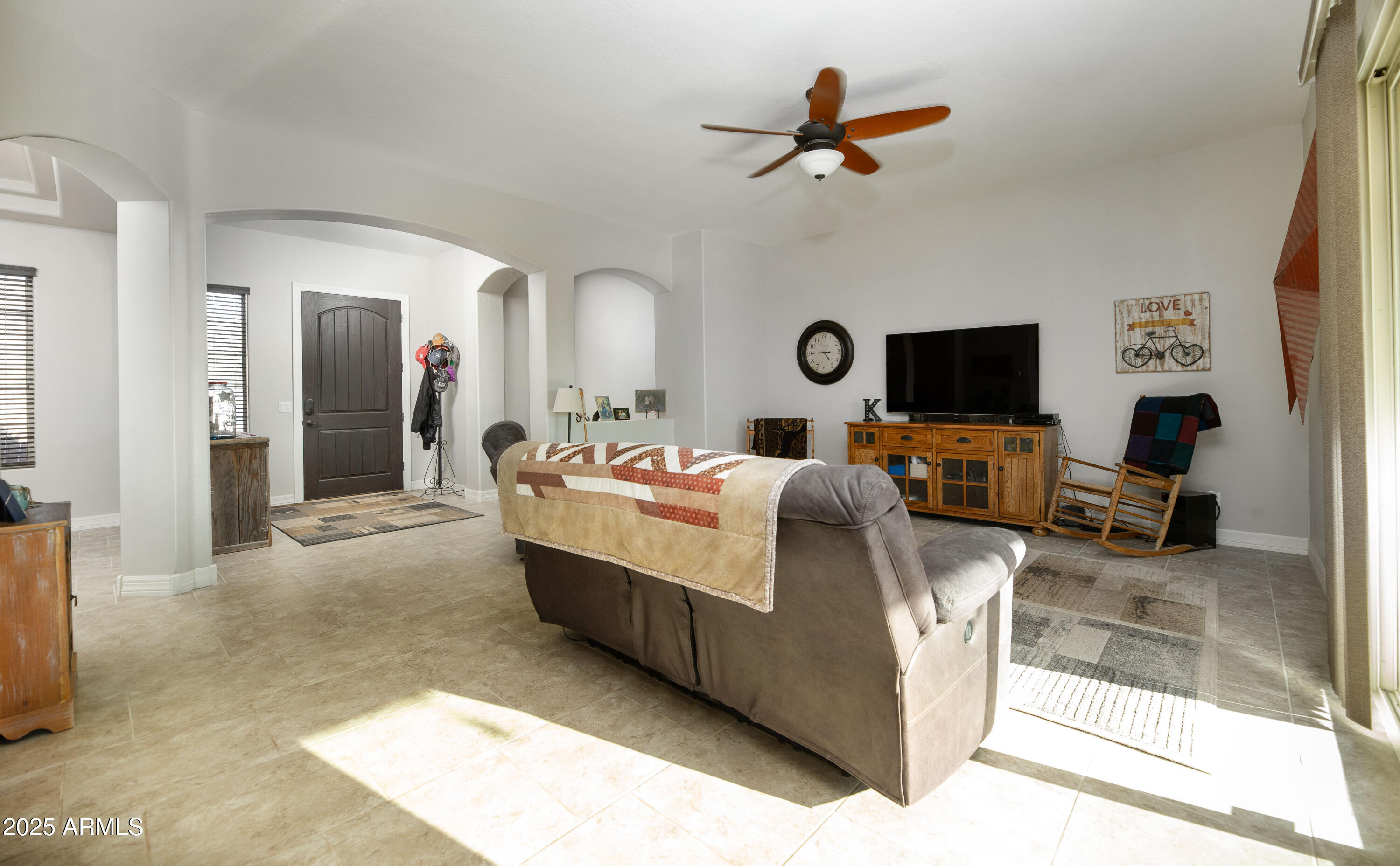 1532 North Roadrunner Road Apache Junction, AZ 85119 - Photo 30 of 51 Living Room