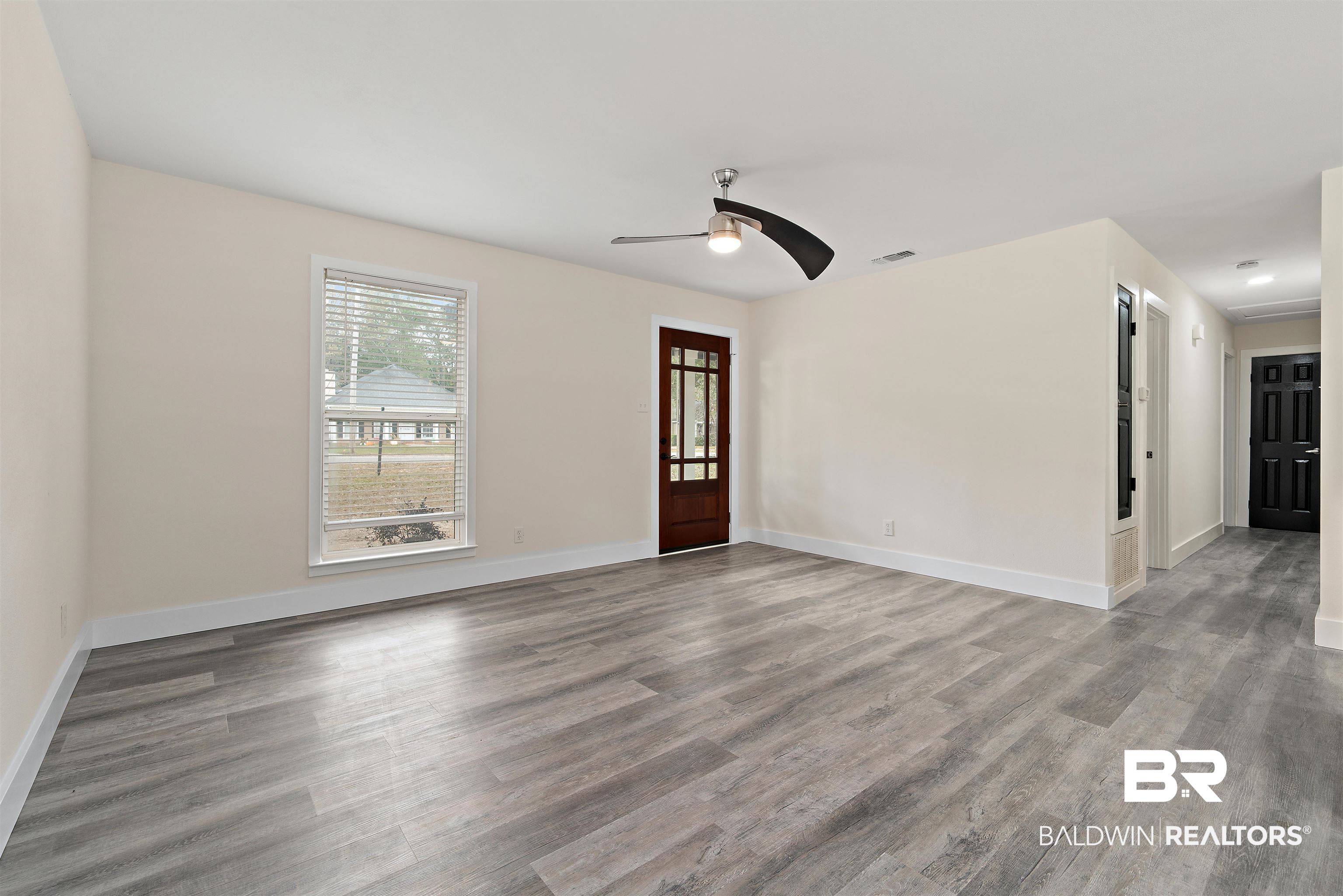 1009 Wesley Avenue Mobile, AL 36609 - Photo 5 of 26