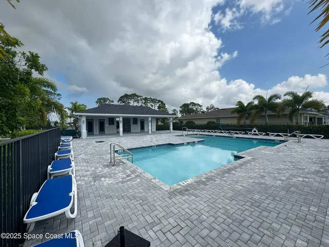 $2,400 | 724 Veridian Circle Northwest, Palm Bay, FL 32907