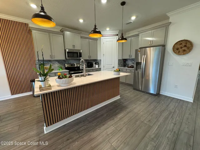 $2,400 | 724 Veridian Circle Northwest, Palm Bay, FL 32907