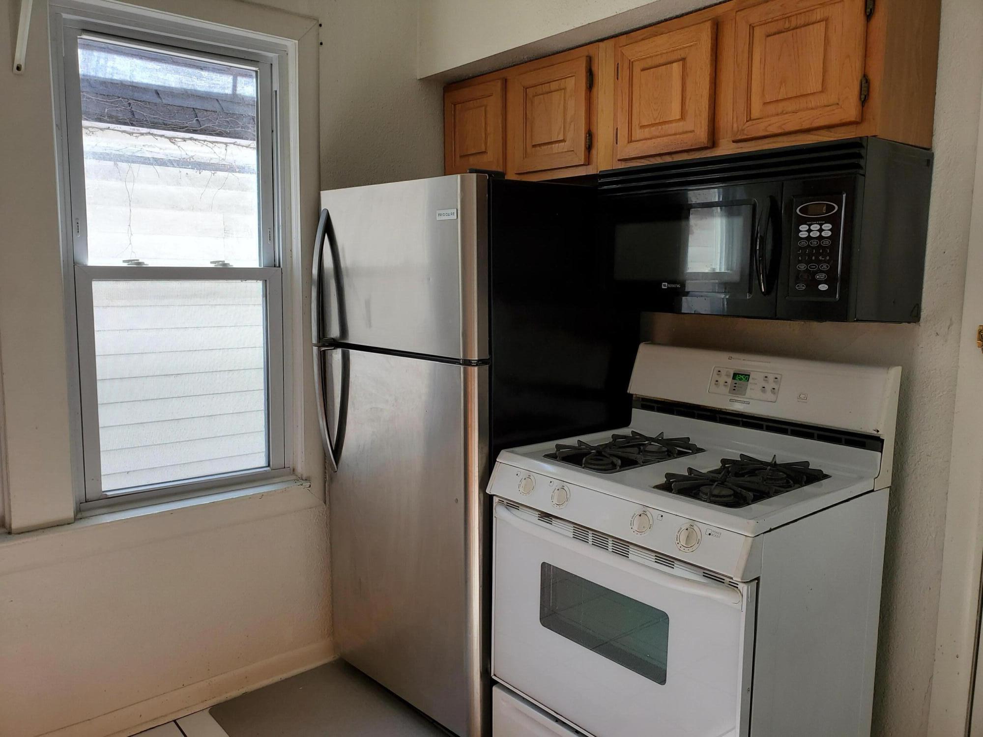 2425 North Cramer Street Milwaukee, WI 53211 - Photo 10 of 14 Cramer-Kit1