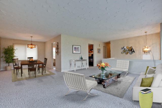 22 North Old Barrington Road Chicago, IL 60641 - Photo 3 of 25