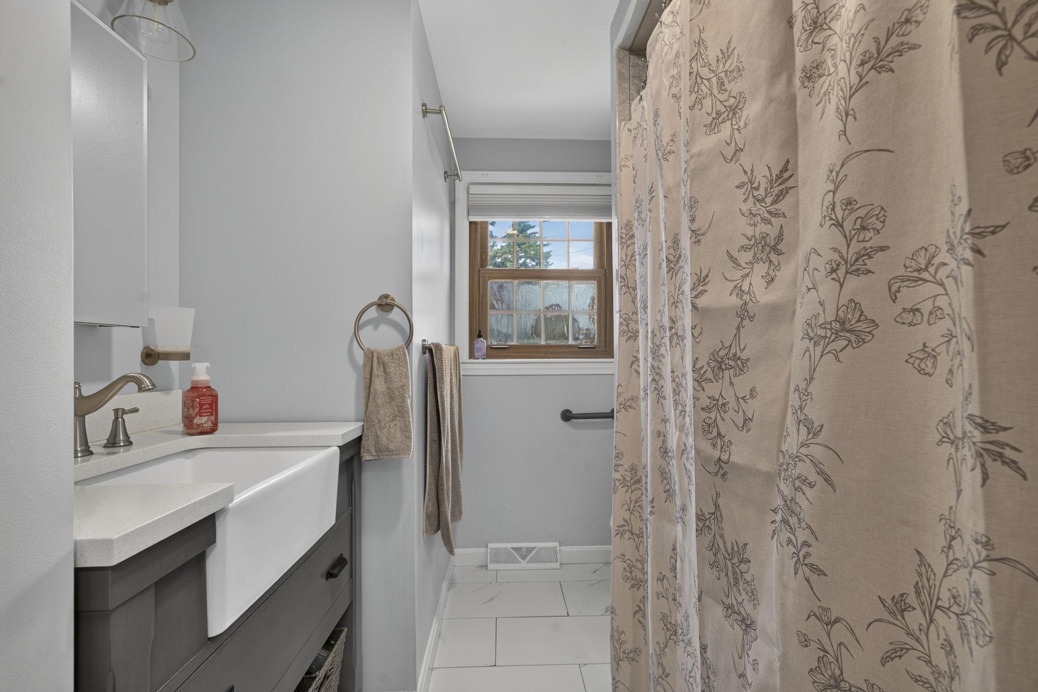 1 Mayflower Road Merrimack, NH 03054 - Photo 19 of 44 Gallery Image 19