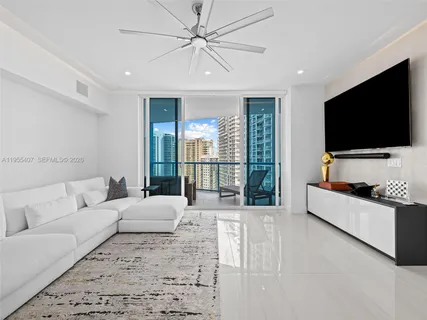$1,700,000 | 333 Las Olas Way, Unit 3106, Fort Lauderdale, FL 33301