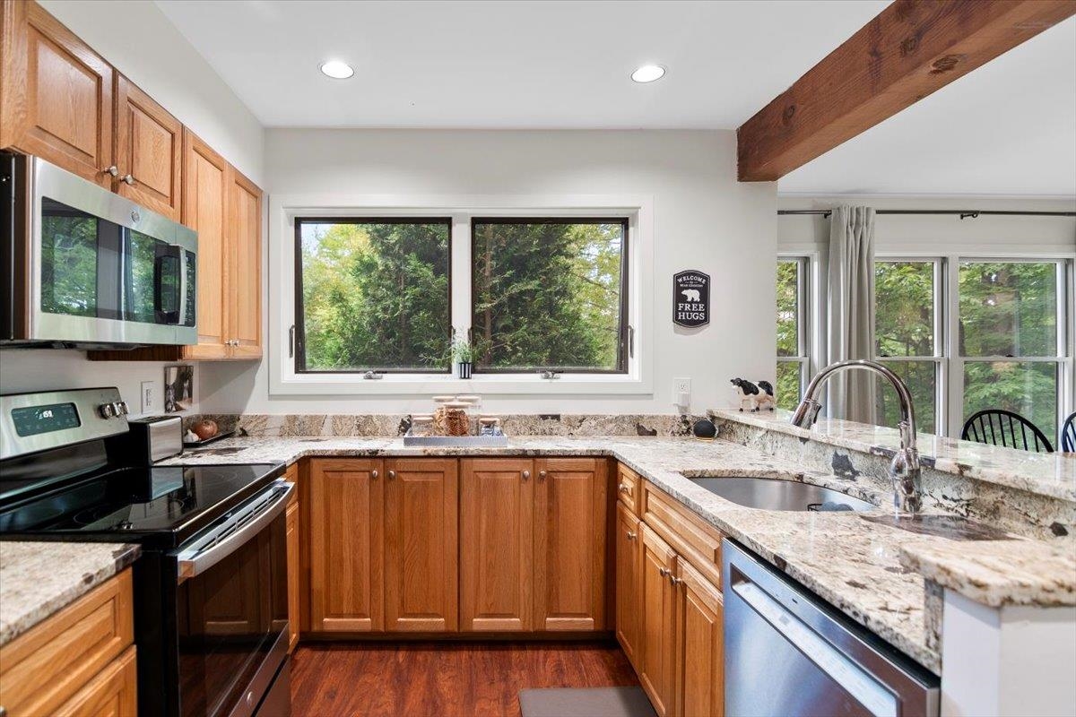 4 A Ridge Court Winhall, VT 05340 - Photo 7 of 40