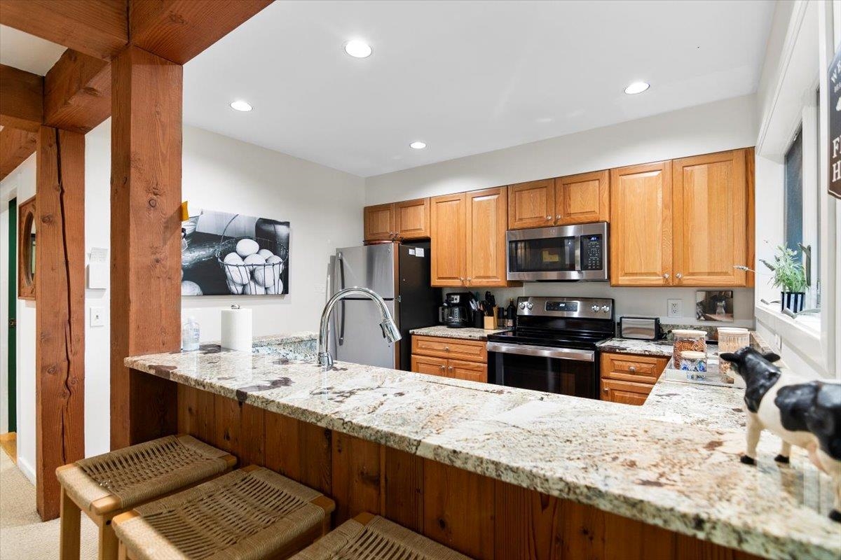 4 A Ridge Court Winhall, VT 05340 - Photo 9 of 40