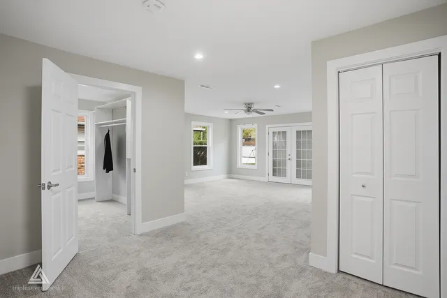 $324,900 | 16901 School Street, South Holland, IL 60473