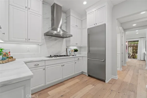 $3,856,000 | 208 Radial, Irvine, CA 92618