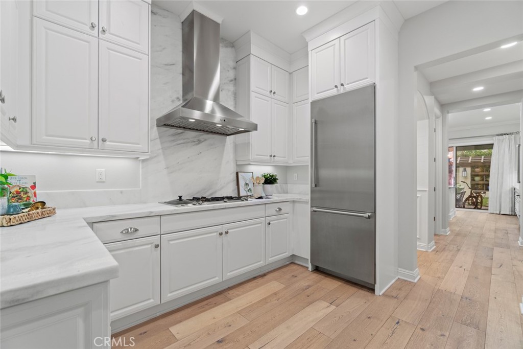 208 Radial Irvine, CA 92618 - Photo 15 of 57