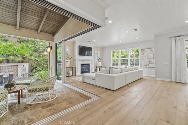 $3,856,000 | 208 Radial, Irvine, CA 92618