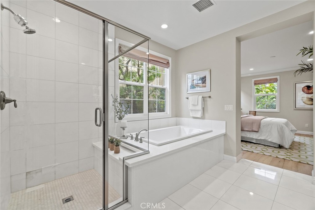 208 Radial Irvine, CA 92618 - Photo 22 of 57