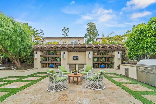 $3,856,000 | 208 Radial, Irvine, CA 92618